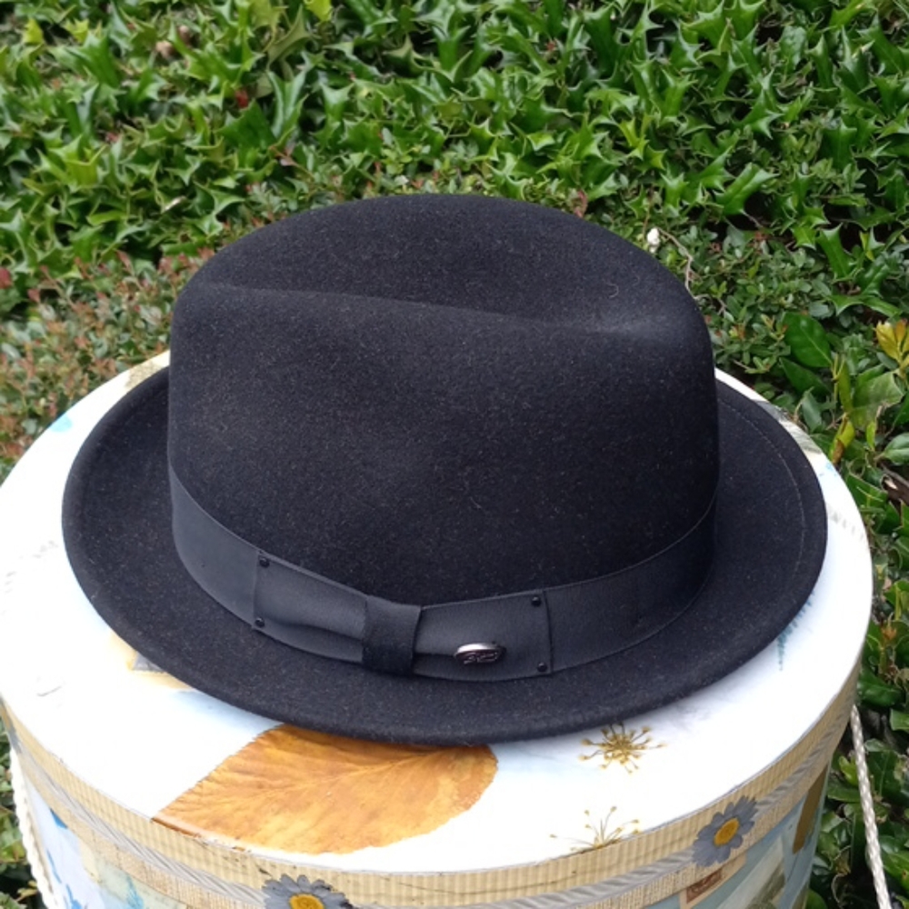 Men's Black Bailey Derby Hat size XL